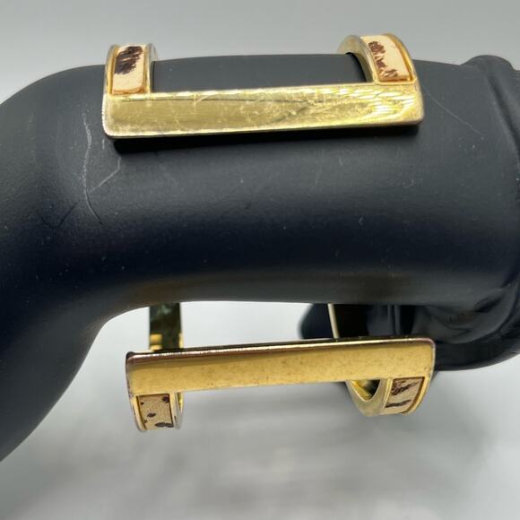 Vintage Vince Camuto gold tone cow hide cuff - Picture 4 of 6